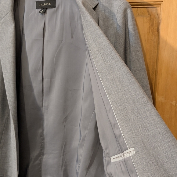 Talbots Women's Classic Gray Suit Jacket - Picture 7 of 13